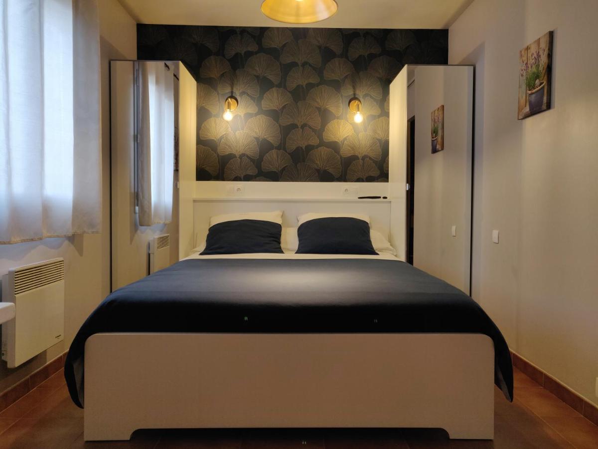 Les Terrasses De Valensole Bed & Breakfast Exterior foto
